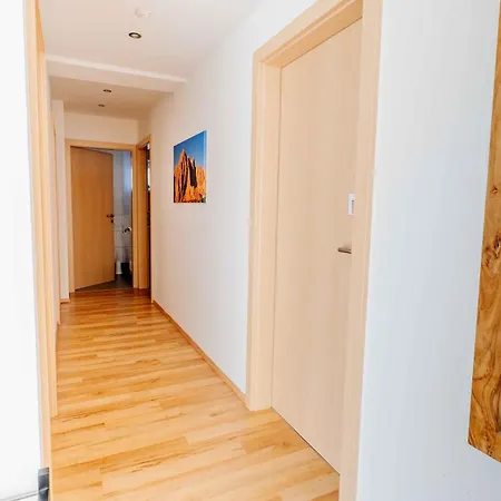 Eisl Apartment *